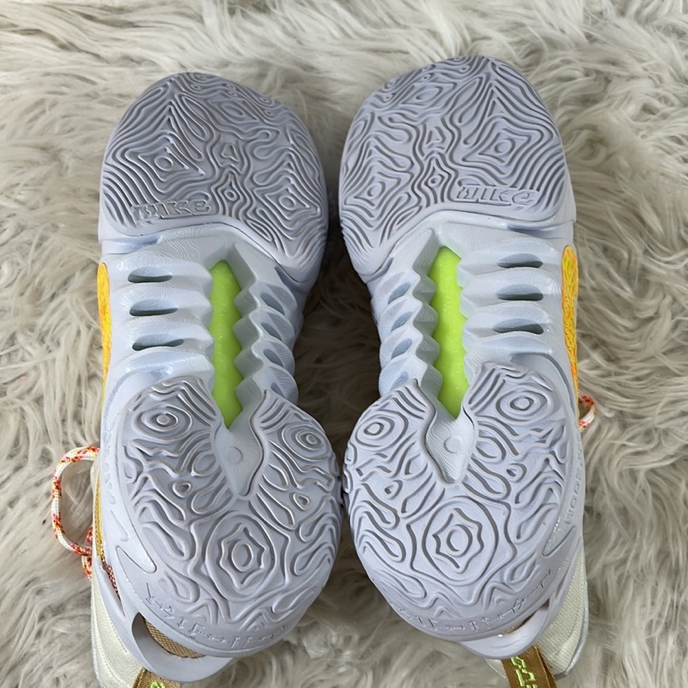 NIKE COSMIC UNITY 2 'BETTER US - OFF WHITE' SIZE 8.5 NEW - Picture 9 of 14